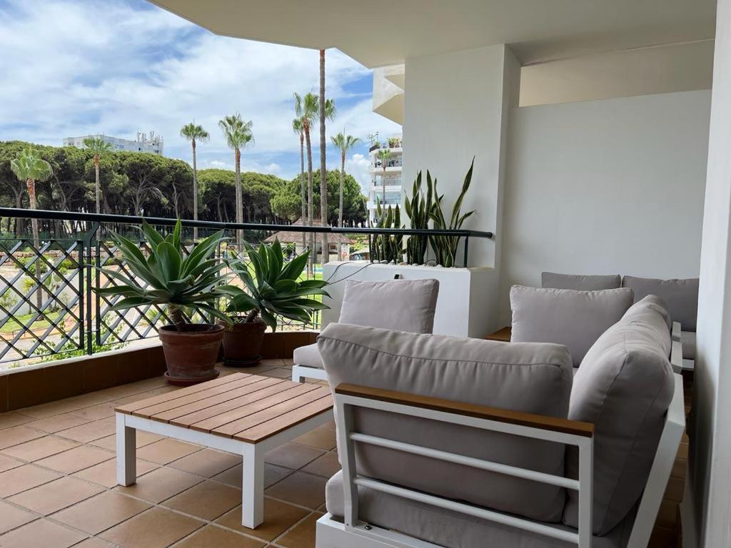 Family Complex Mi Capricho 1, Sea View Apartment Sitio de Calahonda Exterior photo
